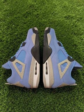 DS Air Jordan 4 Retro 'University Blue' UNC - Size 12